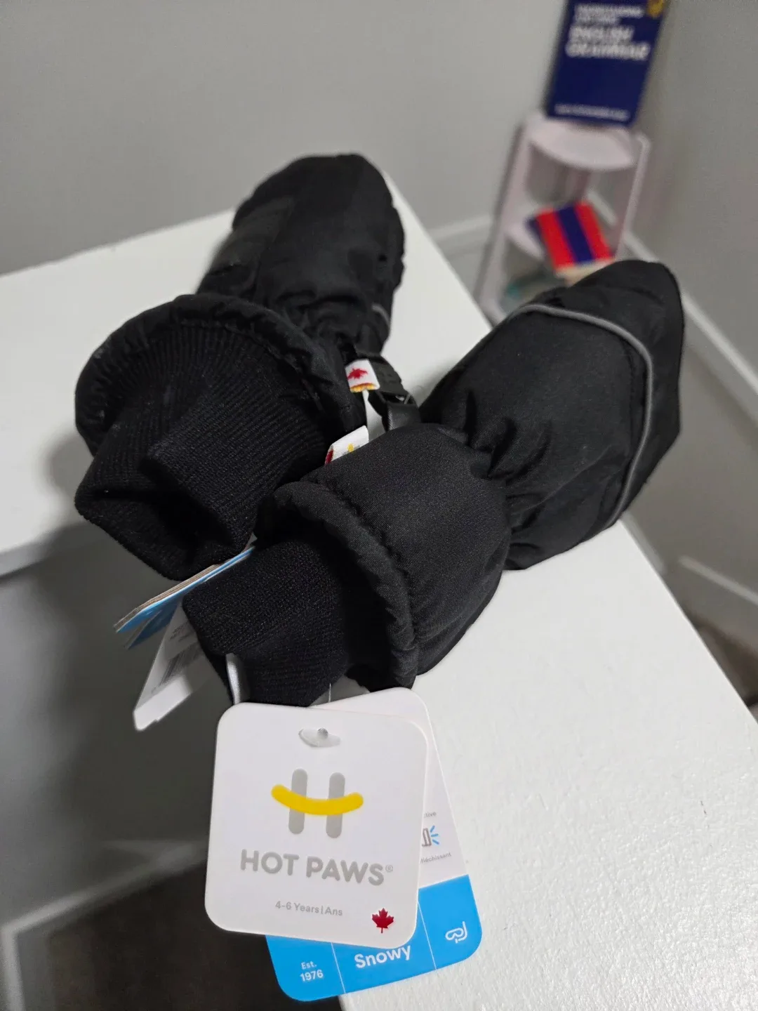 New Hot Paws Kids' Mittens (4-6 Years) image indicator(3)