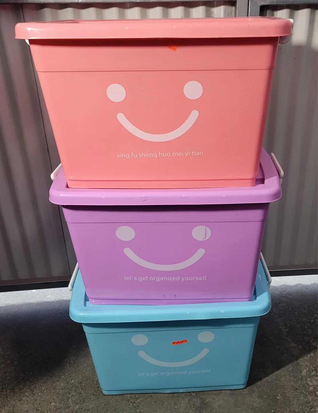 Storage Boxes with Lids and wheels - Set of 3