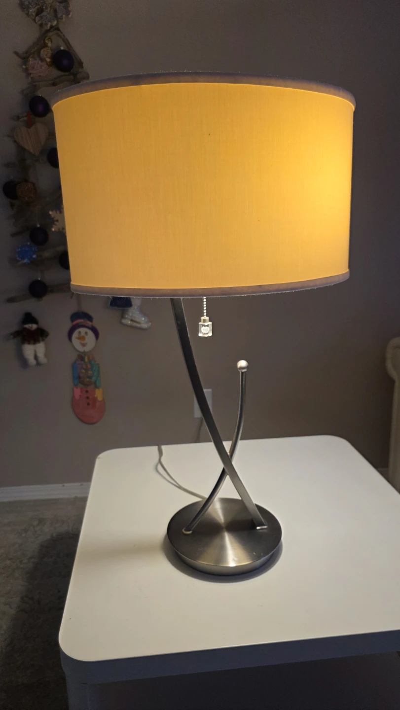 Table Lamp with Silver Base - photo 4