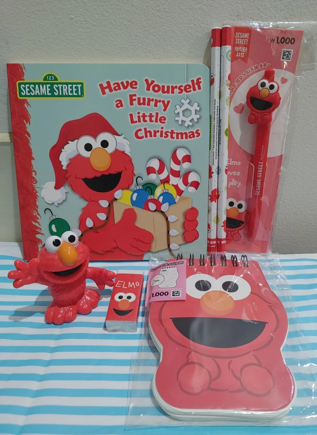 Sesame Street Elmo Christmas Book & Stationary Set