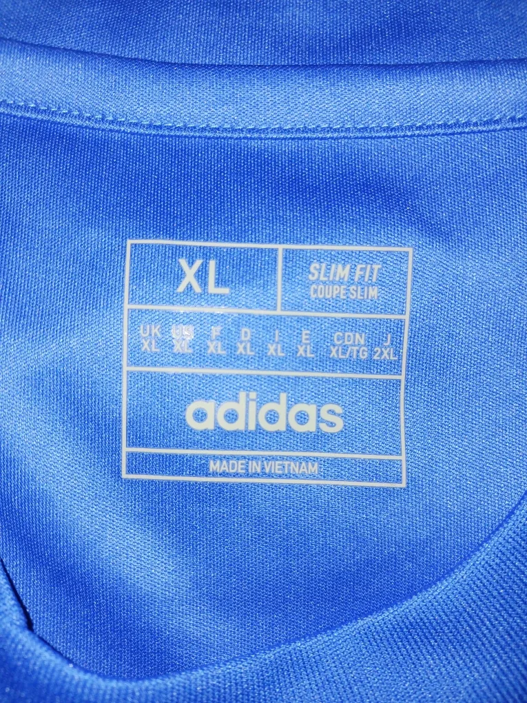 Adidas Italia Jersey - XL - New with tags image indicator(3)