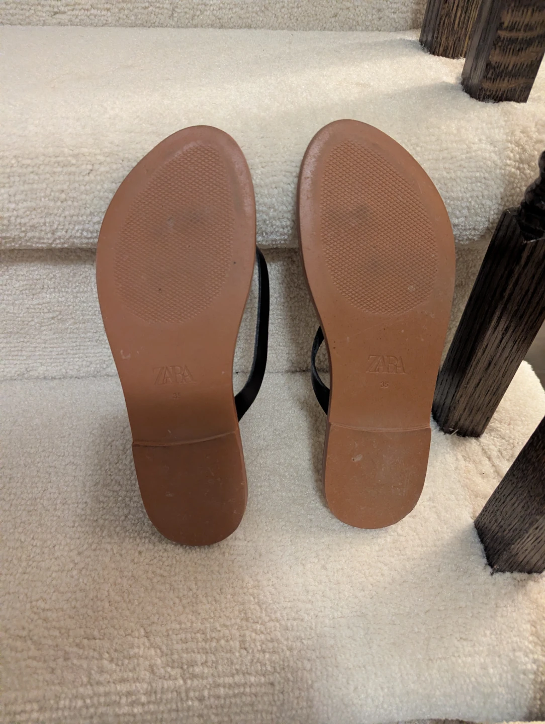 Zara Brown NEW Flip Flops - Size 35 - photo 4