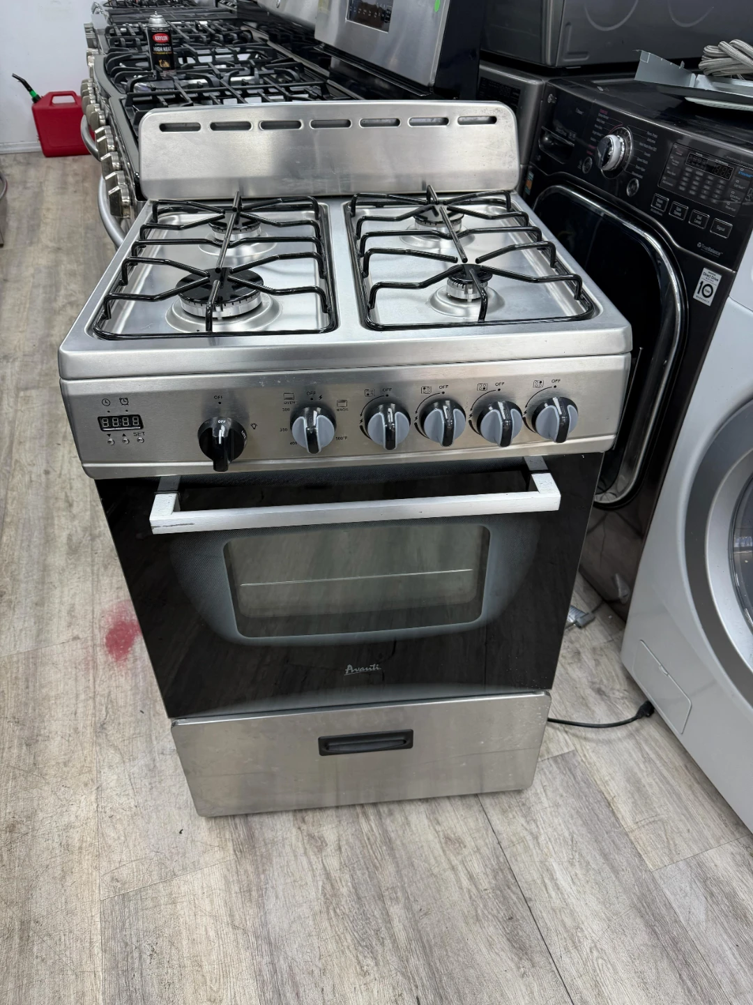 Avanti Stainless Steel Gas Range