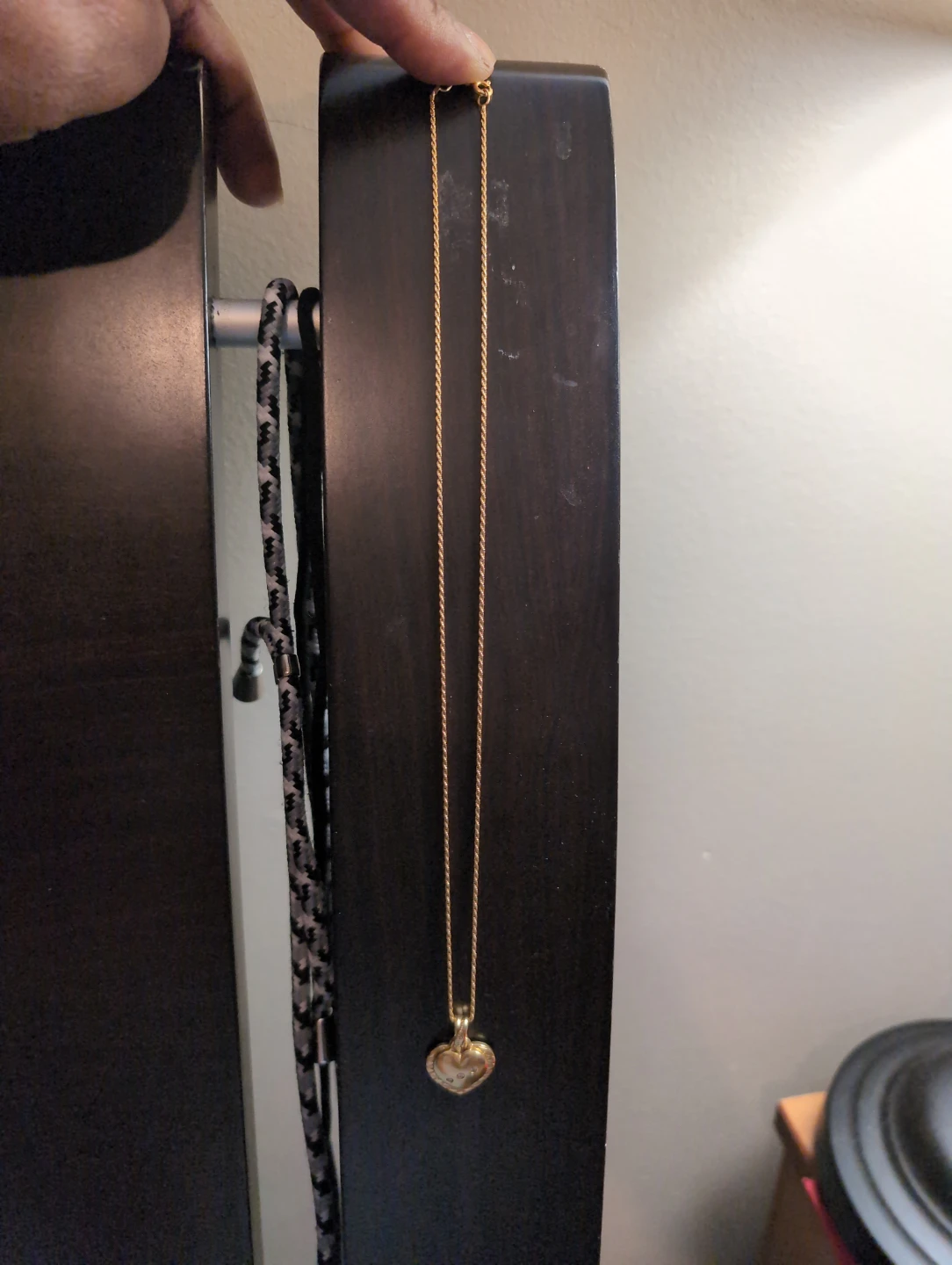 18K Gold Heart Pendant and Necklace -  18inches - photo 2