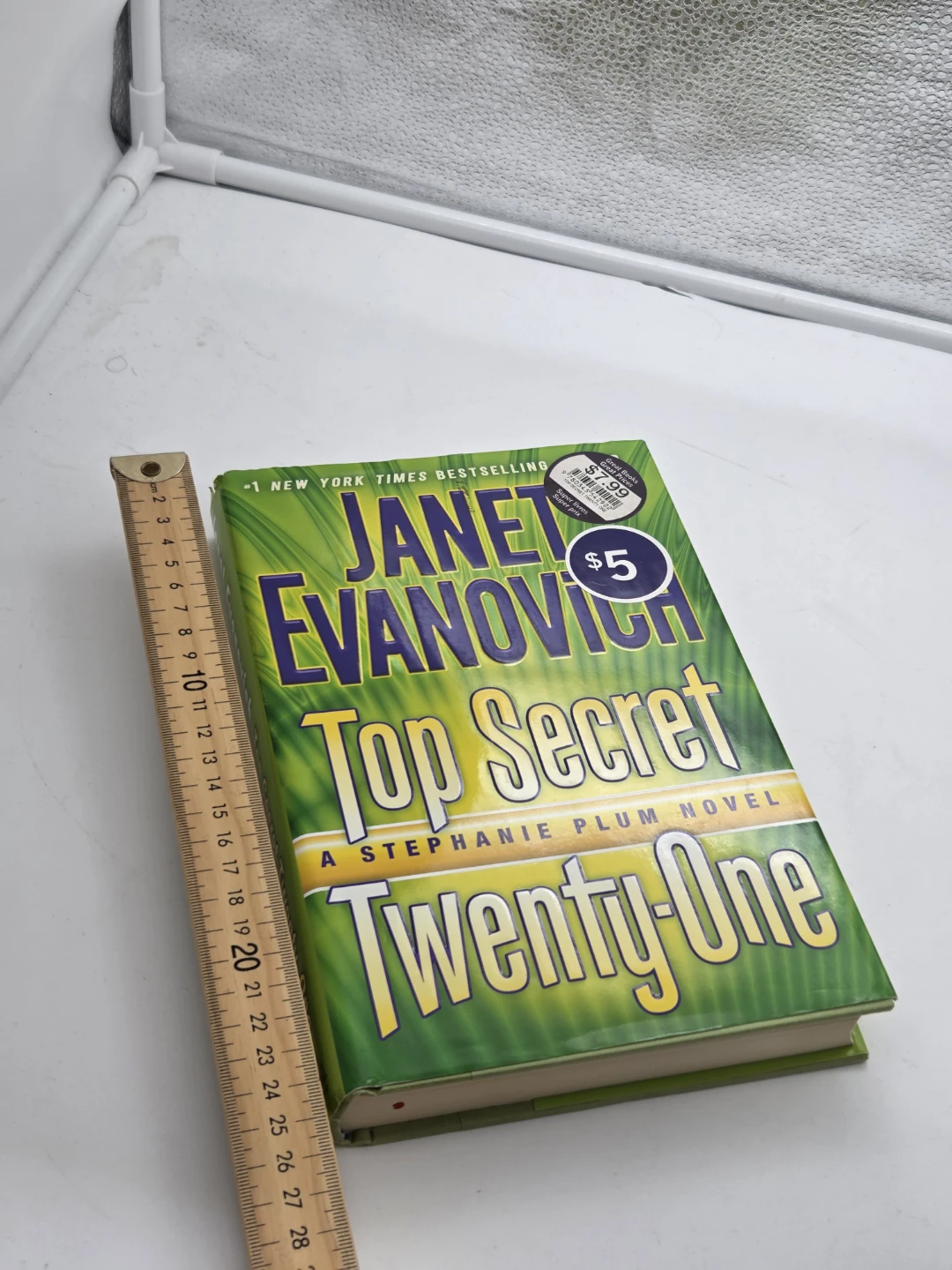 Top Secret Twenty-One by Janet Evanovich - photo 3
