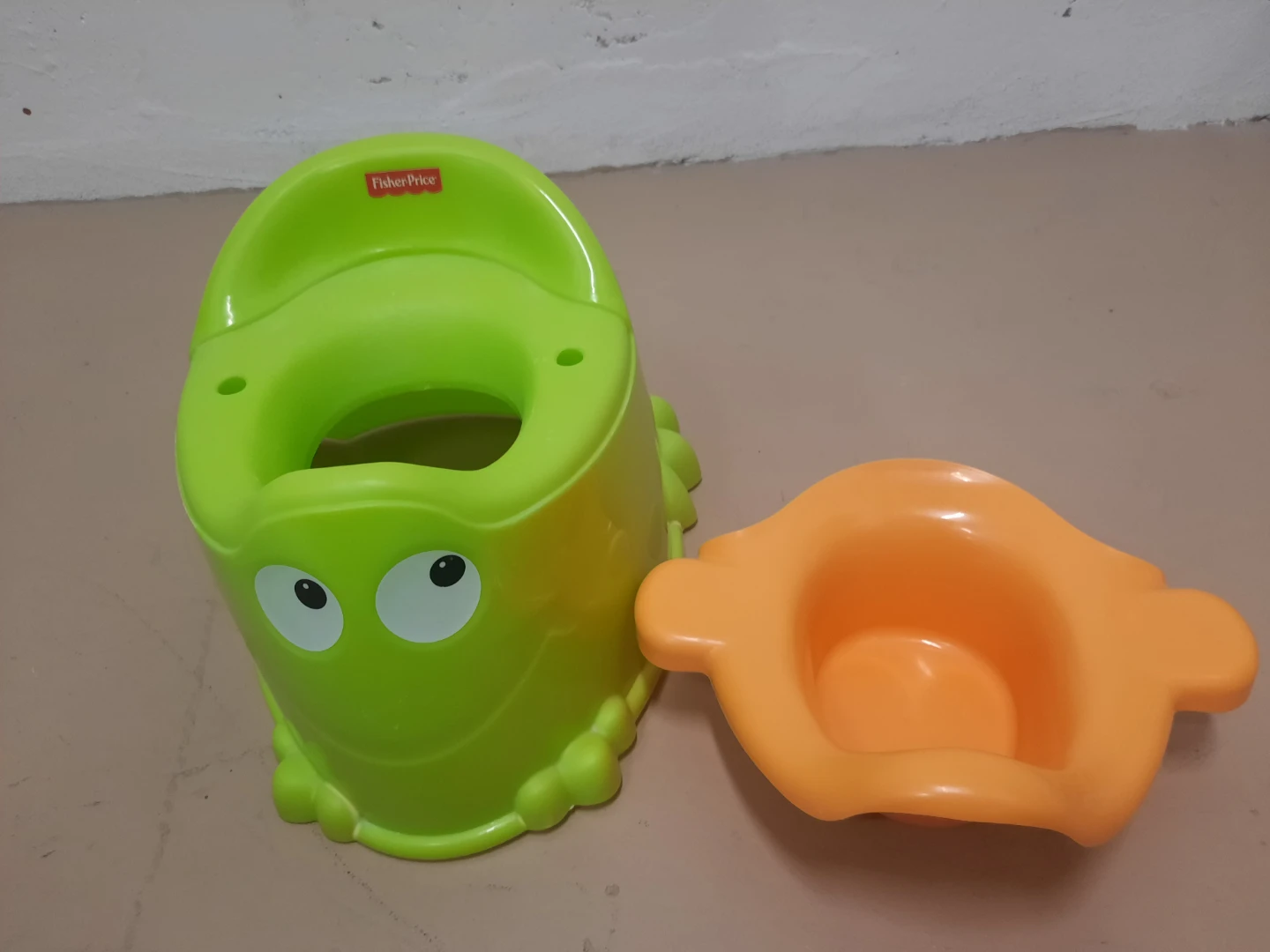$8 Fisher-Price Froggy Potty - photo 2