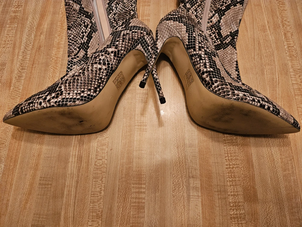 Snakeskin Thigh High Heel Boots - photo 3