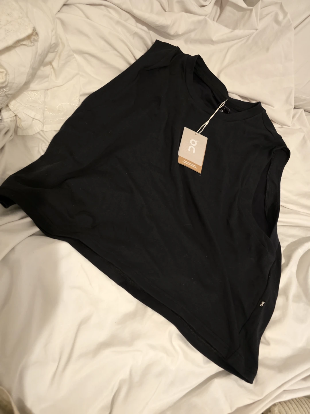 New On Focus Crop Top - Size M Yoga #thriftypicks