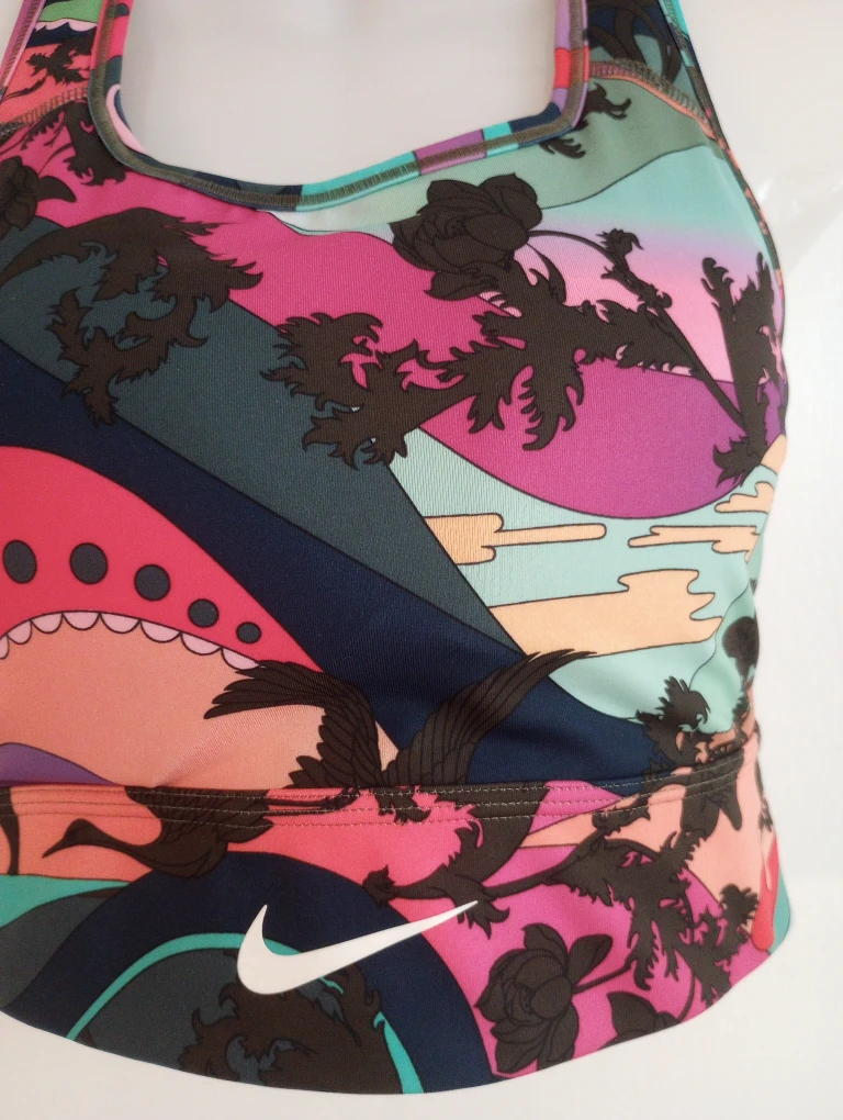 NWOT Nike Swoosh Sports Bra Medium - photo 2