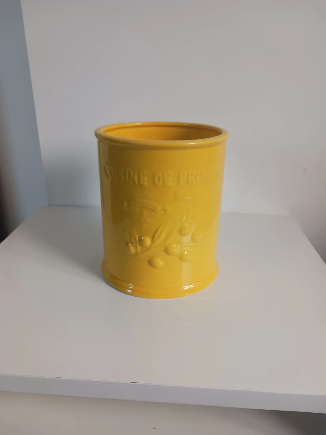 Sunny Yellow Ceramic Utensil Holder - 'Cuisine de Provence' image indicator(3)