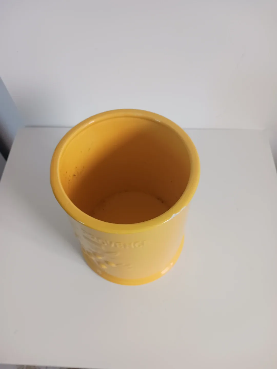 Sunny Yellow Ceramic Utensil Holder - 'Cuisine de Provence' image indicator(4)