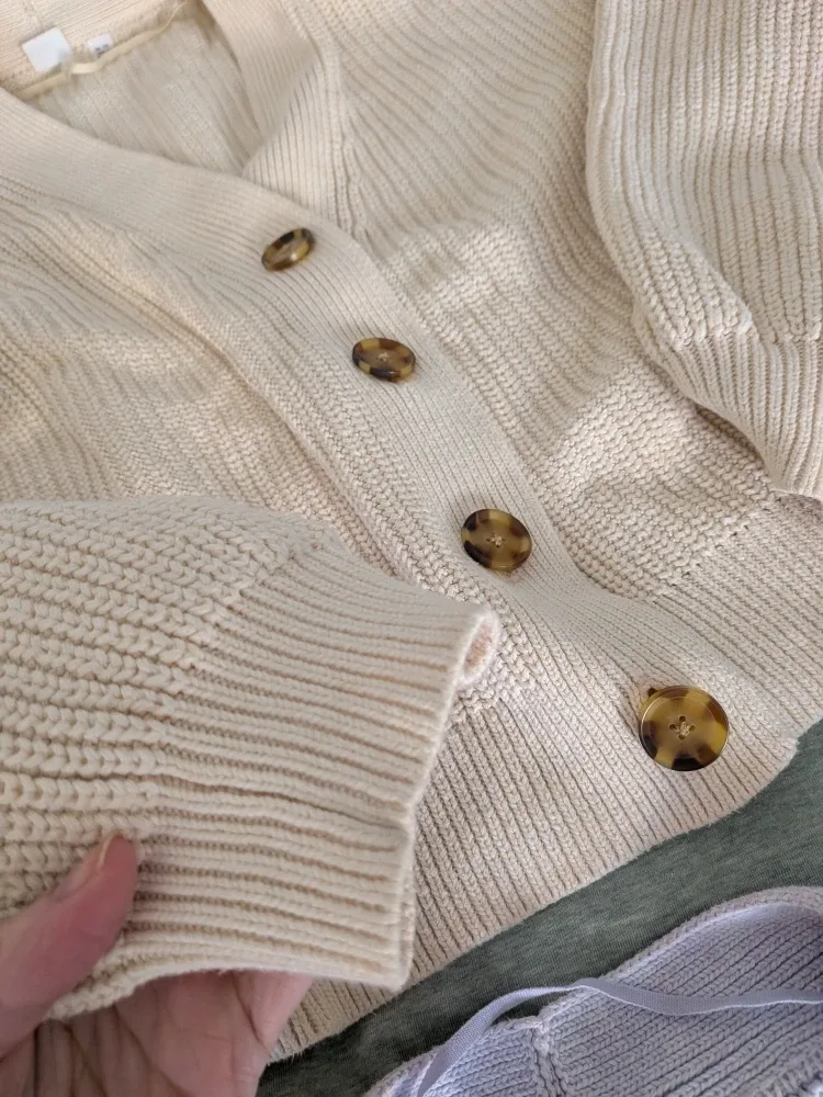 GAP chunky knit cotton sweater cardigans image indicator(4)