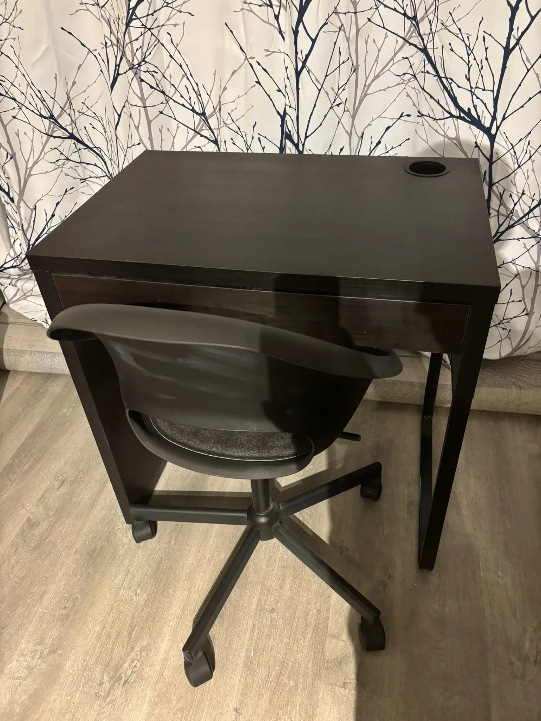 IKEA Desk and Chair Set image indicator(2)