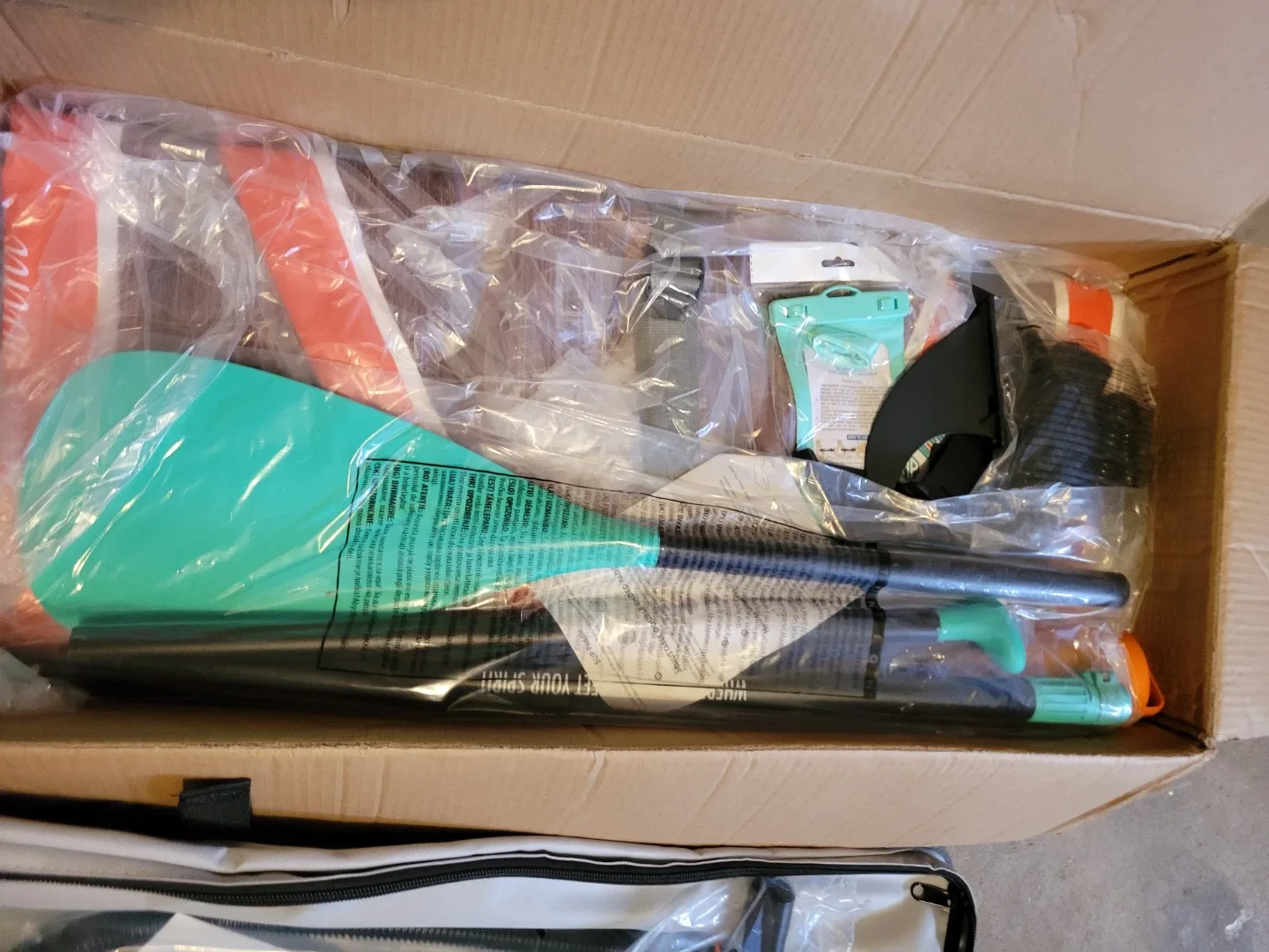 Niphean Inflatable Stand Up Paddle Board image indicator(8)