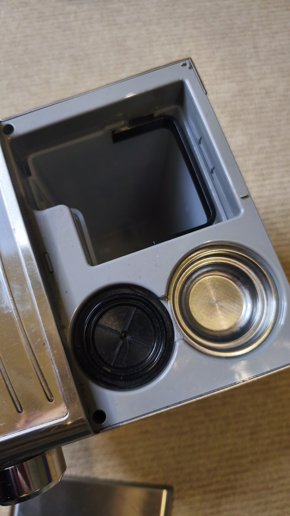 Saeco Poemia Espresso Machine - photo 3