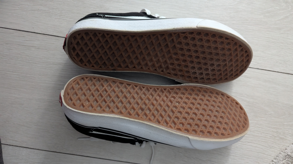 Vans Old Skool Black/White - Men's Size 9 - photo 5