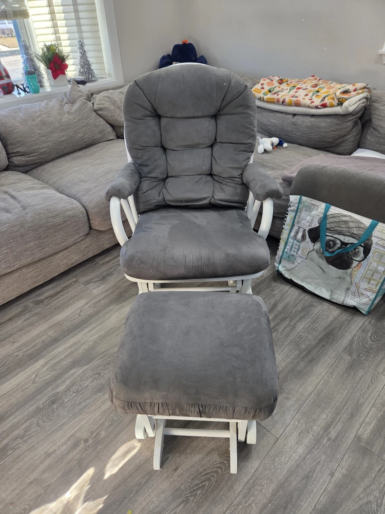 Storkcraft Tuscany Glider and Ottoman - Gray