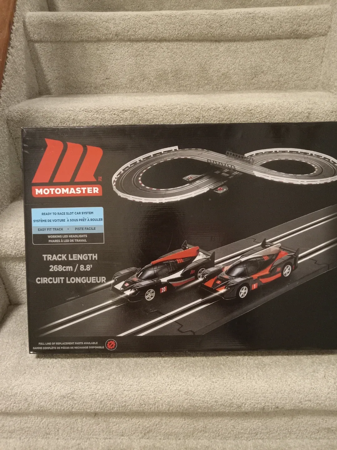 GIFTABLE🎄Motomaster Ready to Race Slot Car System - New