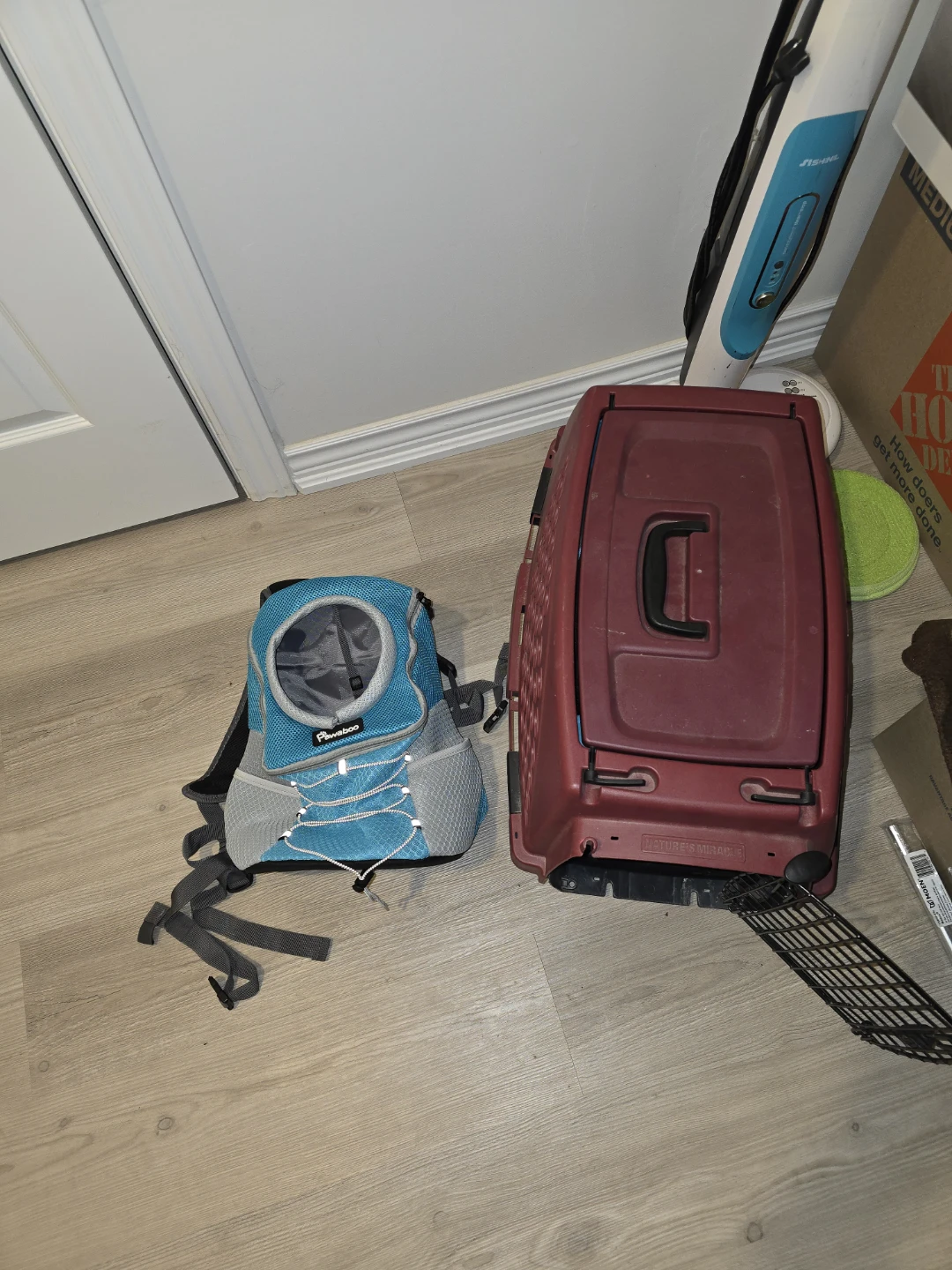 Pro-Otic Ear Cleaner & Pet Carrier Backpack
