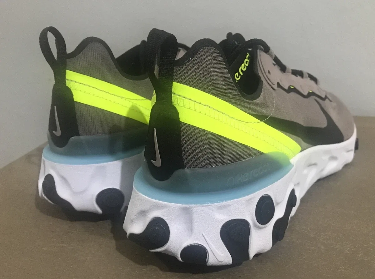 Nike React Element 55 image indicator(2)