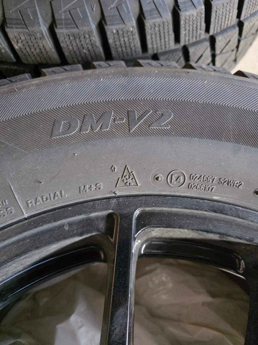 Snow Tires c/w Rims image indicator(3)