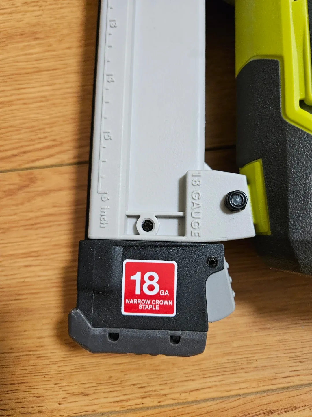 Ryobi P361 18V Stapler - Narrow Crown image indicator(3)