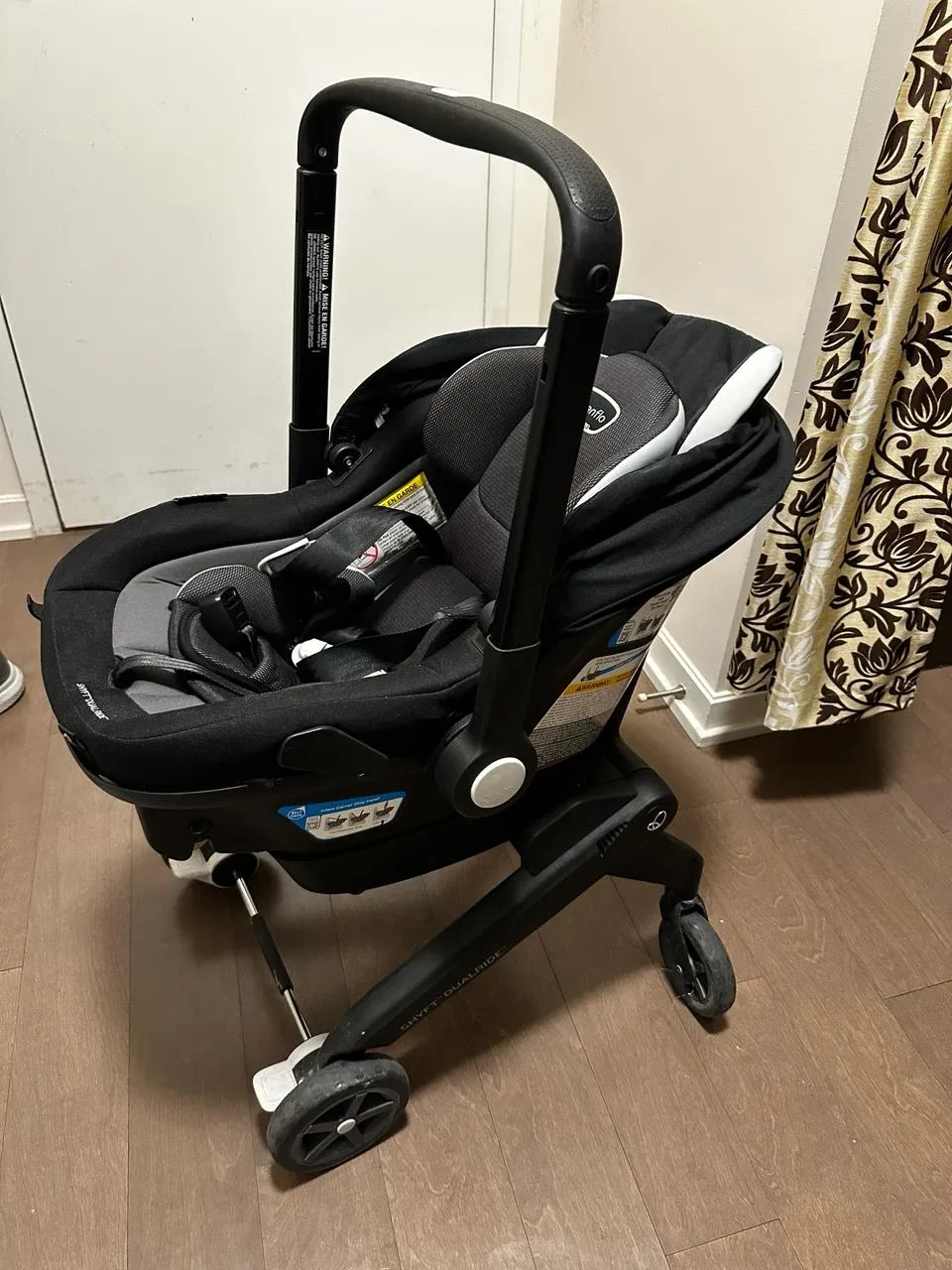 Evenflo Shyft DualRide Infant Car Seat & Stroller image indicator(4)