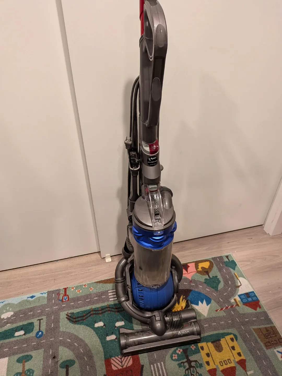 Dyson DC29 Vacuum Cleaner