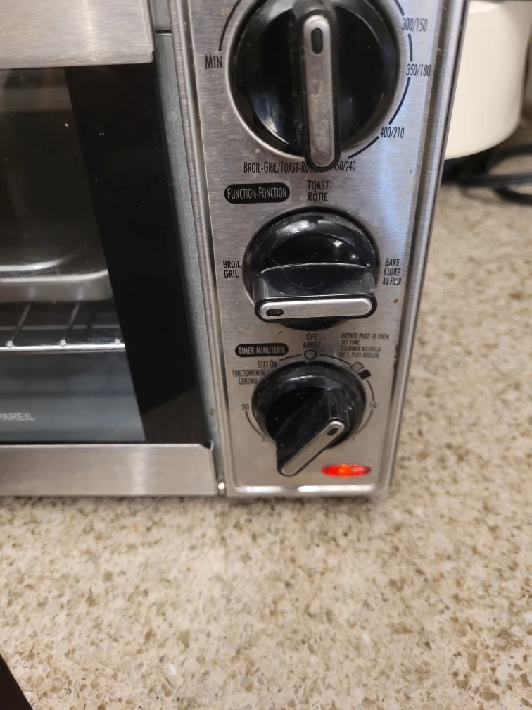 Hamilton Beach Toaster Oven with Accessories - photo 4