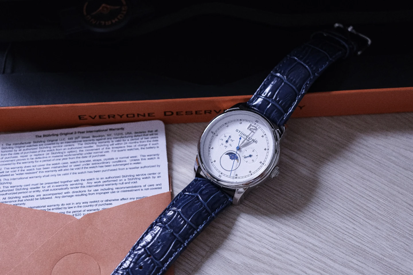 Stührling Celestia 898 39mm Like New