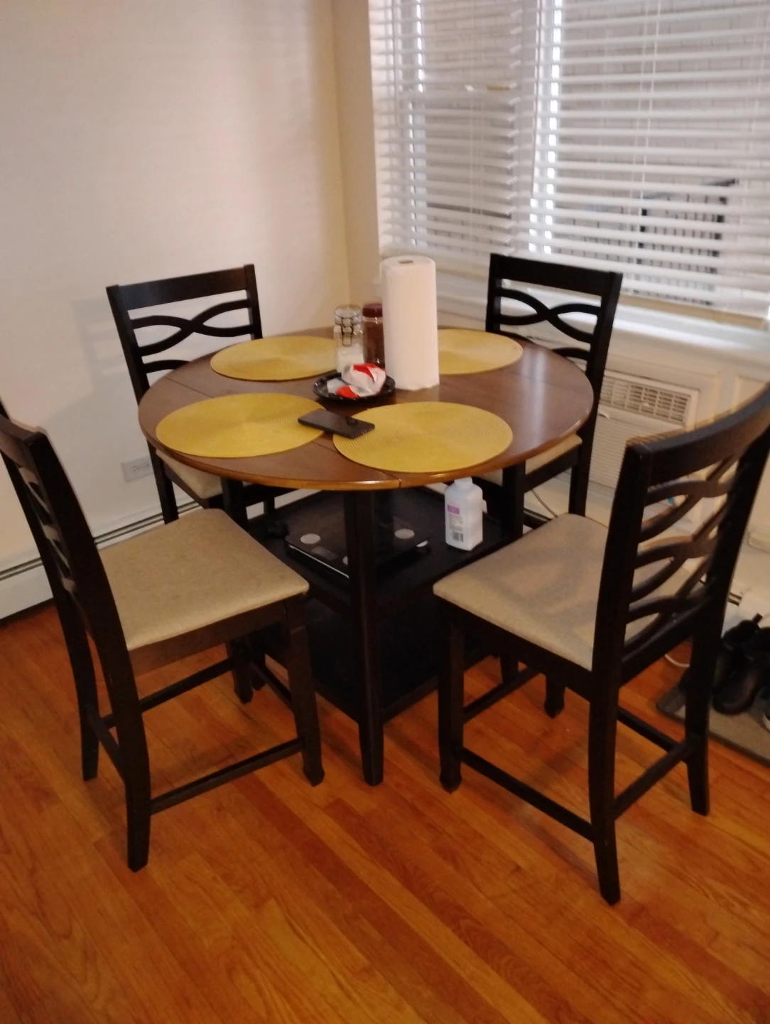 Dining Table with 4 Chairs