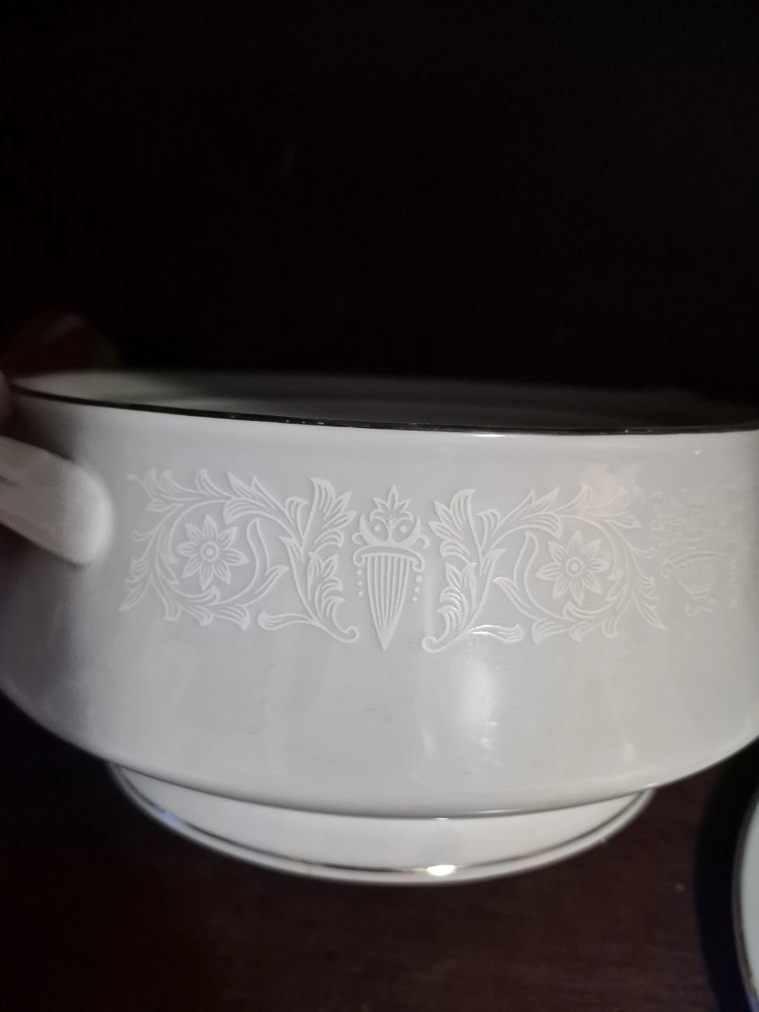 Crown Victoria Lovelace Covered Casserole Dish - photo 4