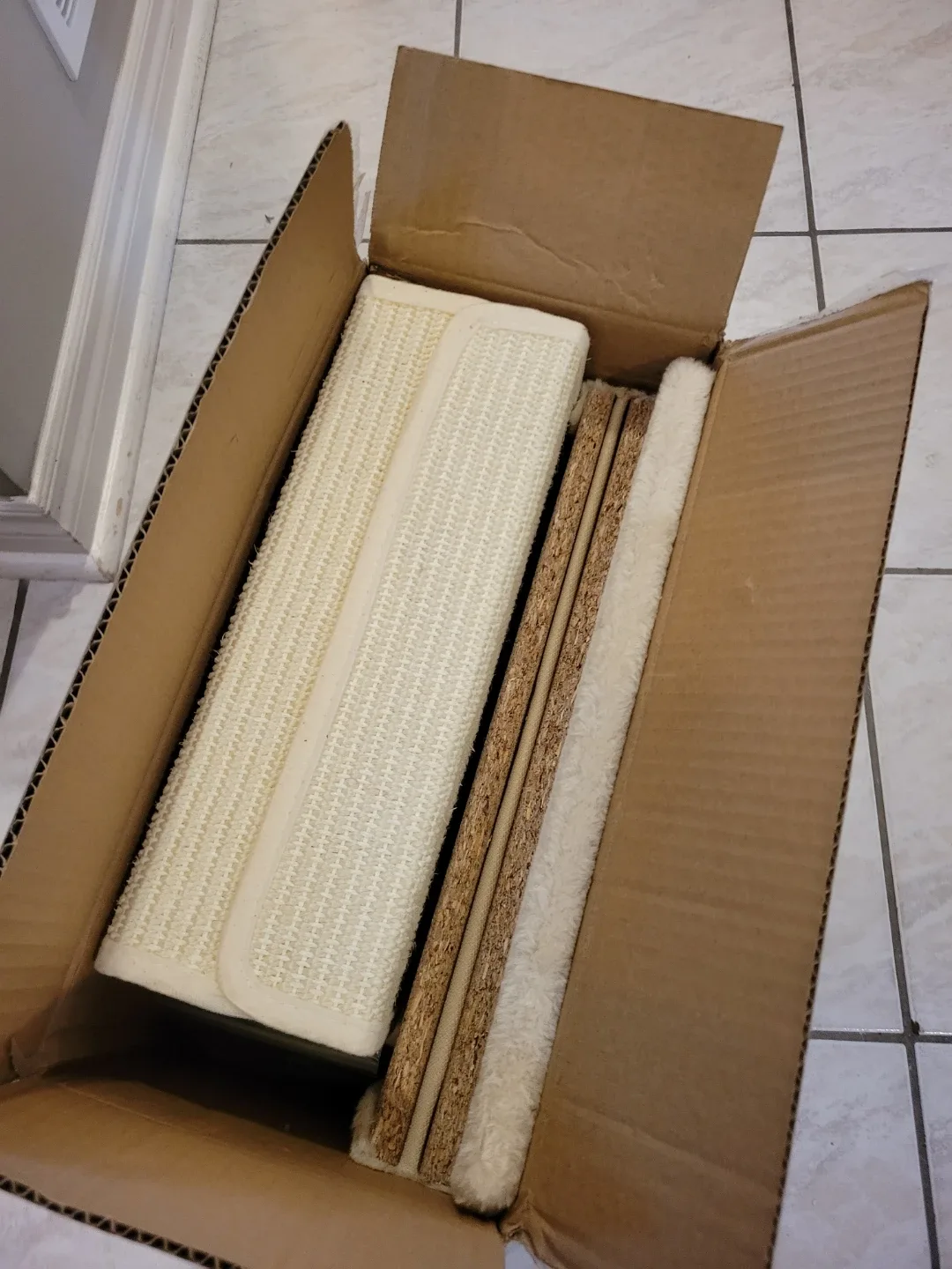 Cat Scratching Post, 32 Perch New image indicator(8)