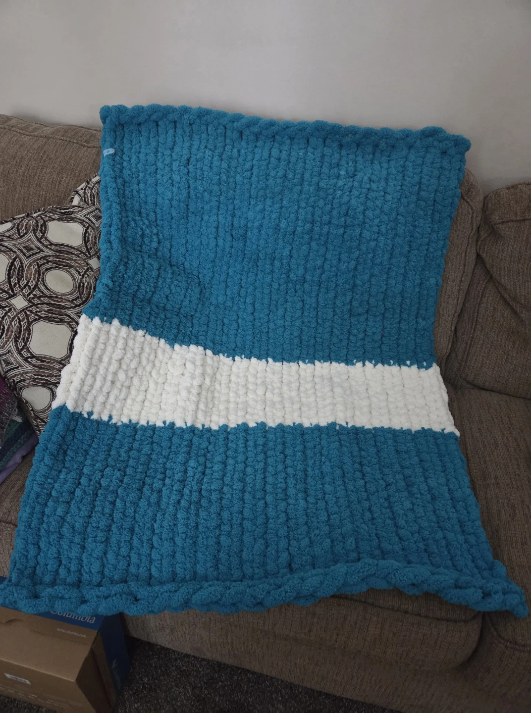 Blue & White Chunky Knit Blanket