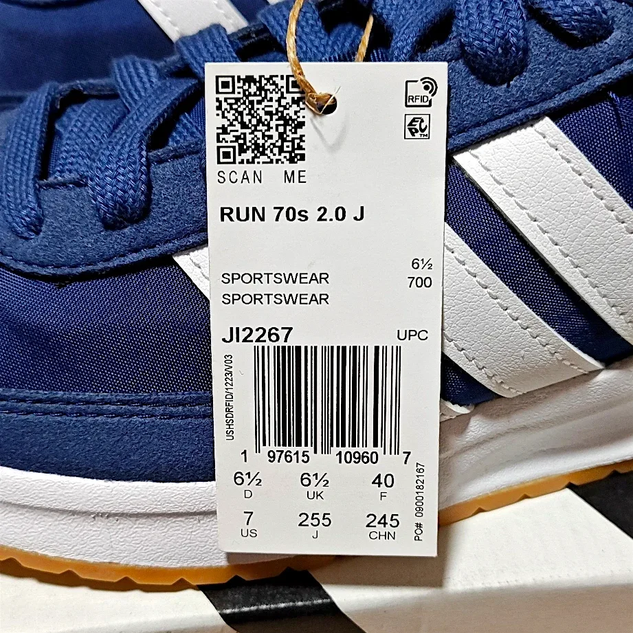 *NWT* 7 US — Adidas Run 70s 2.0 [NAVY/GUM] image indicator(3)