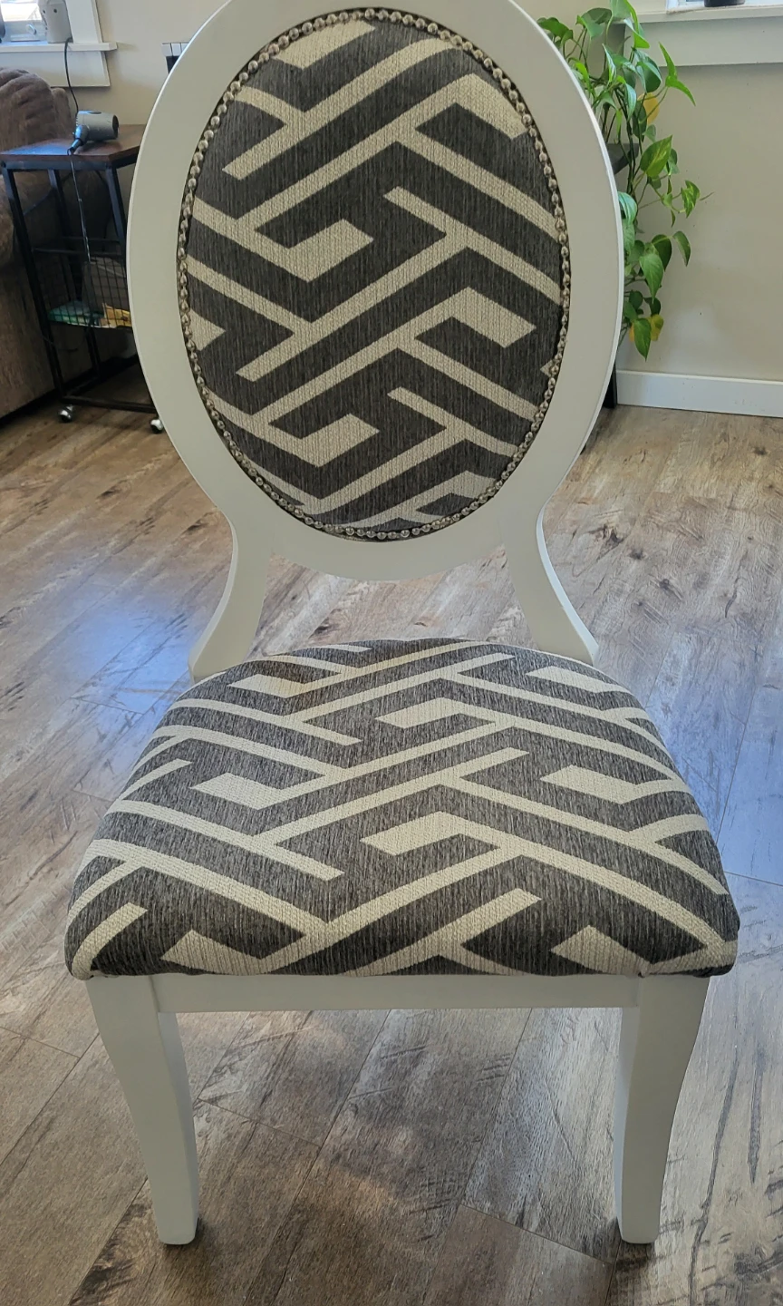 Round Dining Table with Two Chairs - photo 3