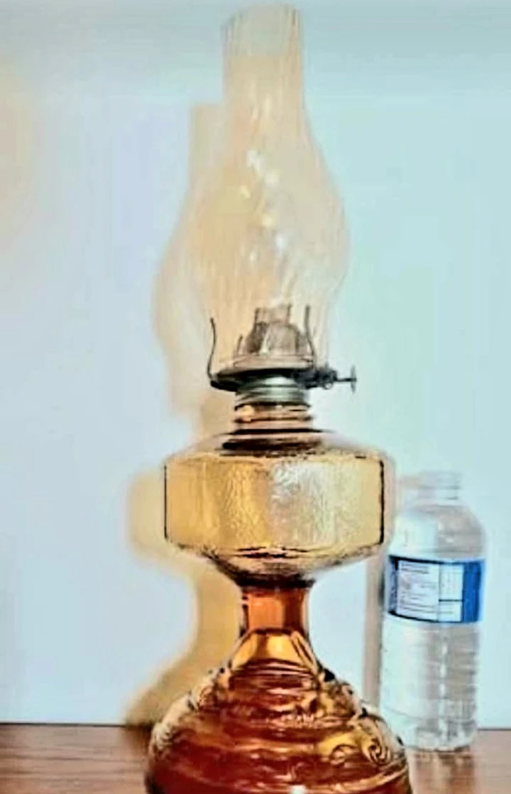 Unique 19" Tall Radison Eagle Etched Amber Glass Oil Lamp