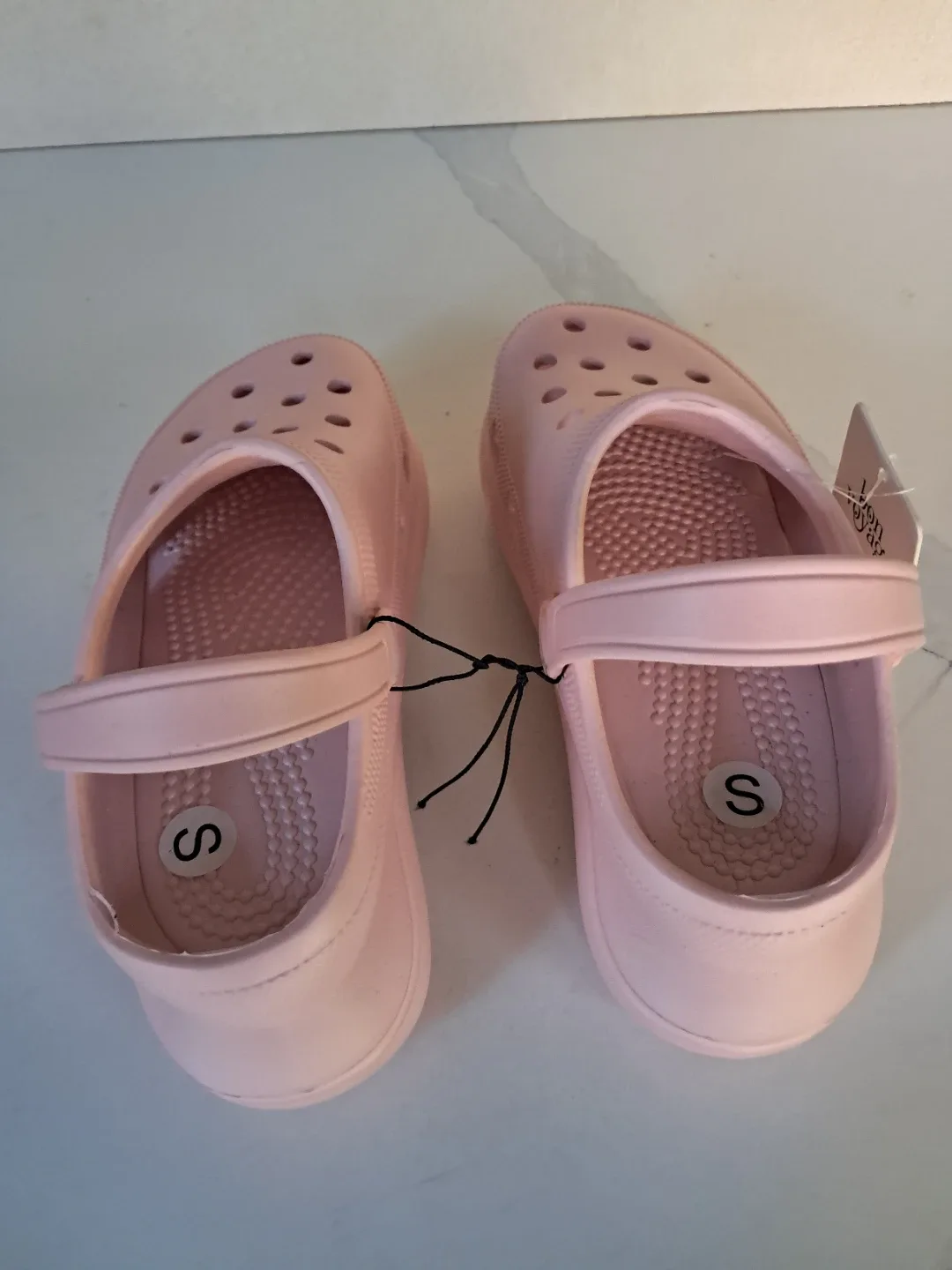 Bon Voyage Pink Clogs - New #cleanout# image indicator(2)