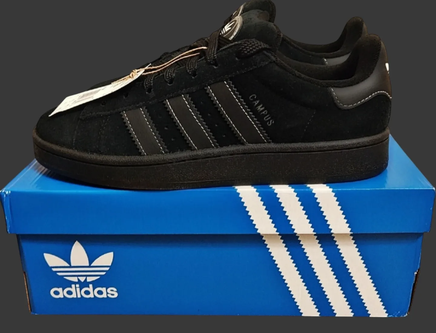 *NWT* 9 US — adidas OG Campus 00s image indicator(4)