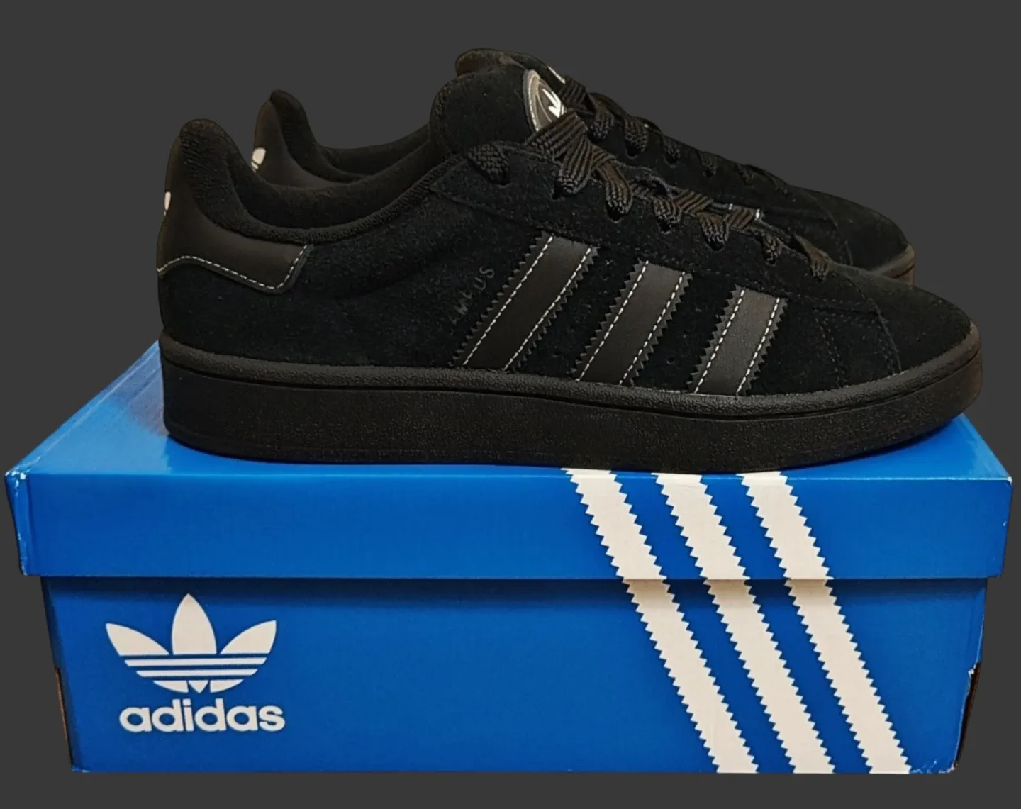 *NWT* 9 US — adidas OG Campus 00s image indicator(6)