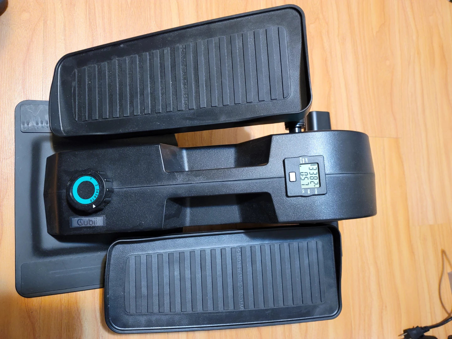 Cubii Fitness Under Desk Elliptical Stepper - photo 2