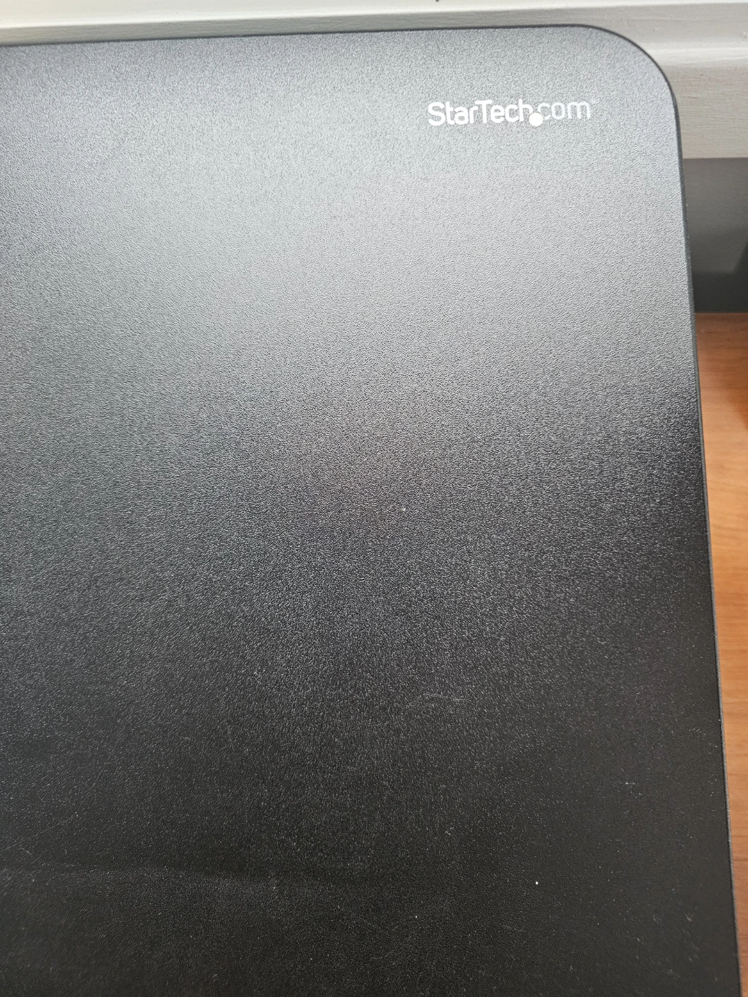 StarTech.com Black Stand Desk Converter 35" x 21" - photo 2