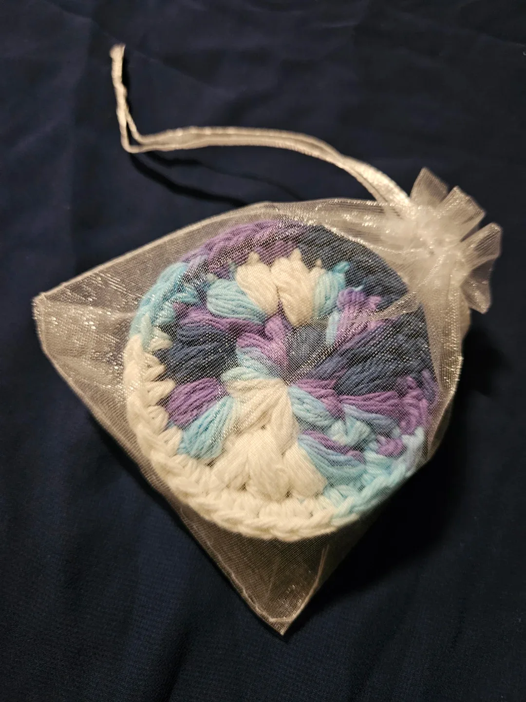 Reusable Makeup Remover Pads (Set of 3) image indicator(2)