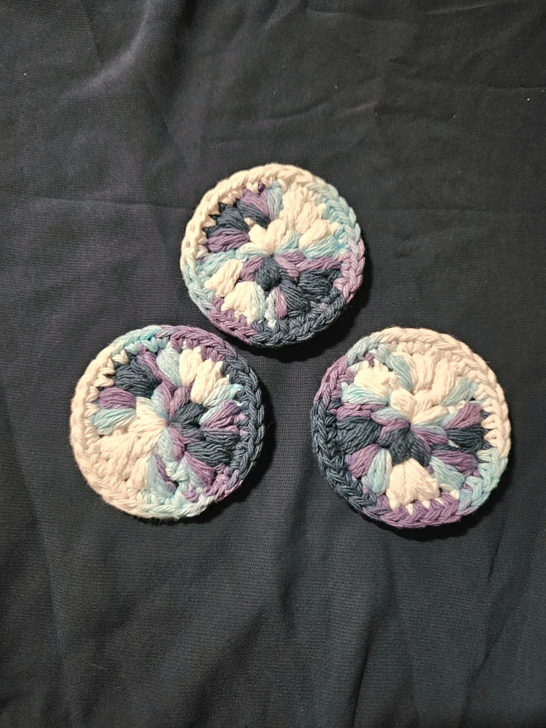 Reusable Makeup Remover Pads (Set of 3) image indicator(3)