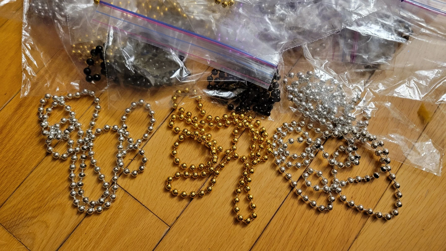 BrandNew 35 Beaded Necklaces Greatfor New Year or AnyCelebration