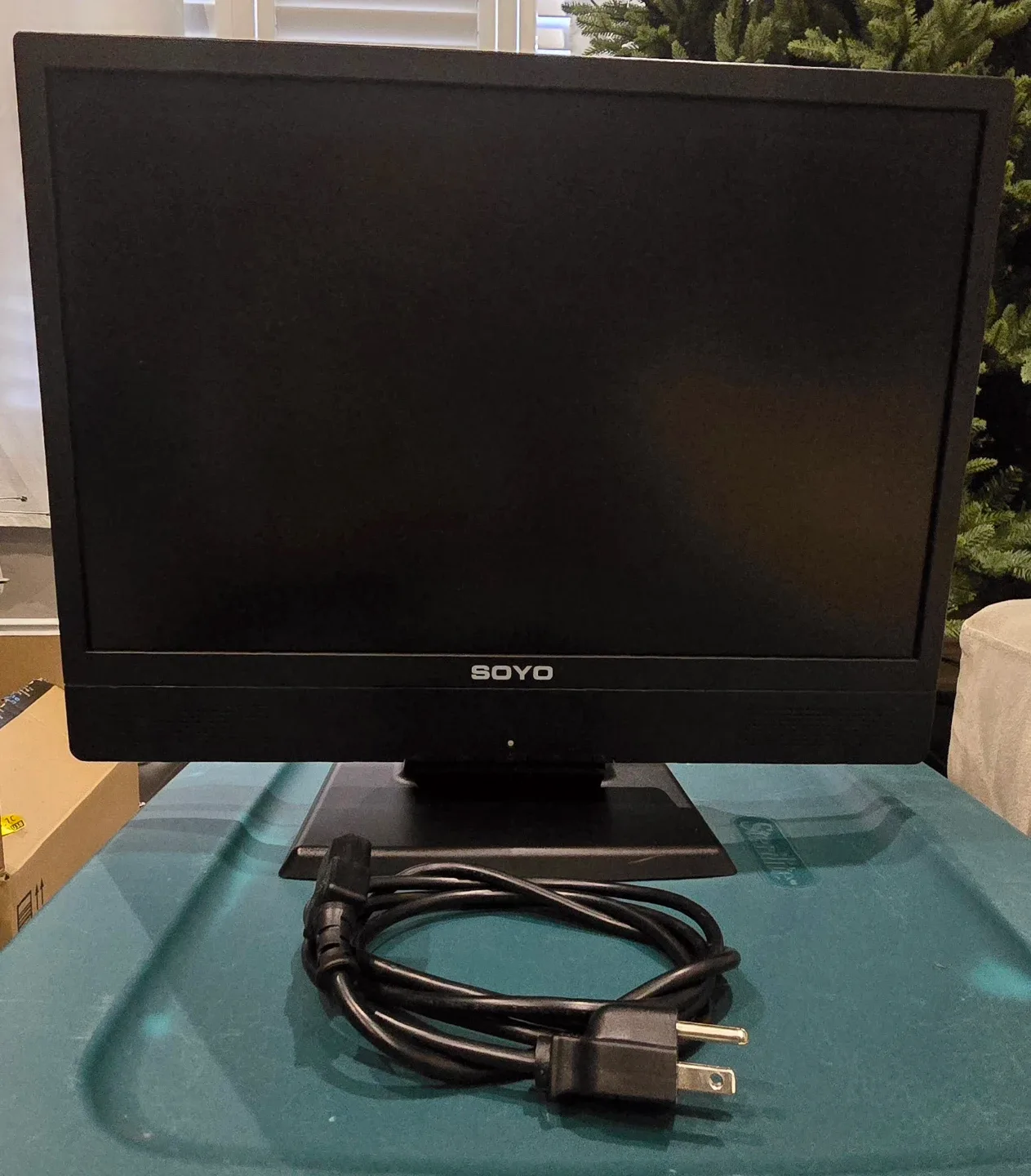 Soyo 19" Wide TFT LCD Monitor With Built-in Speakers! image indicator(2)