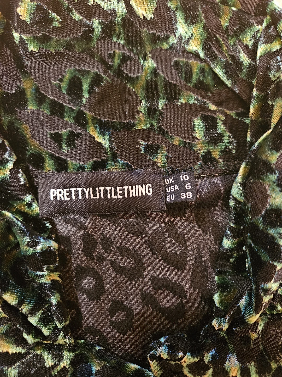 PrettyLittleThing Leopard Print Velvet Shirt US 6 - photo 4