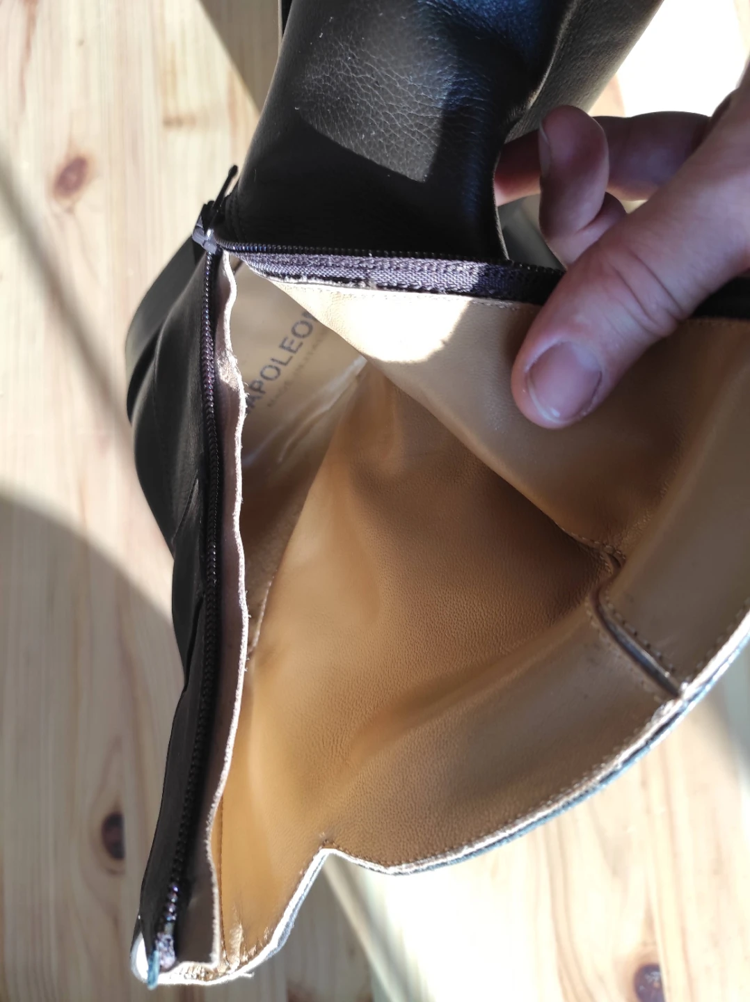 Stylish Brown Leather Ankle Boots with Buckle - photo 3