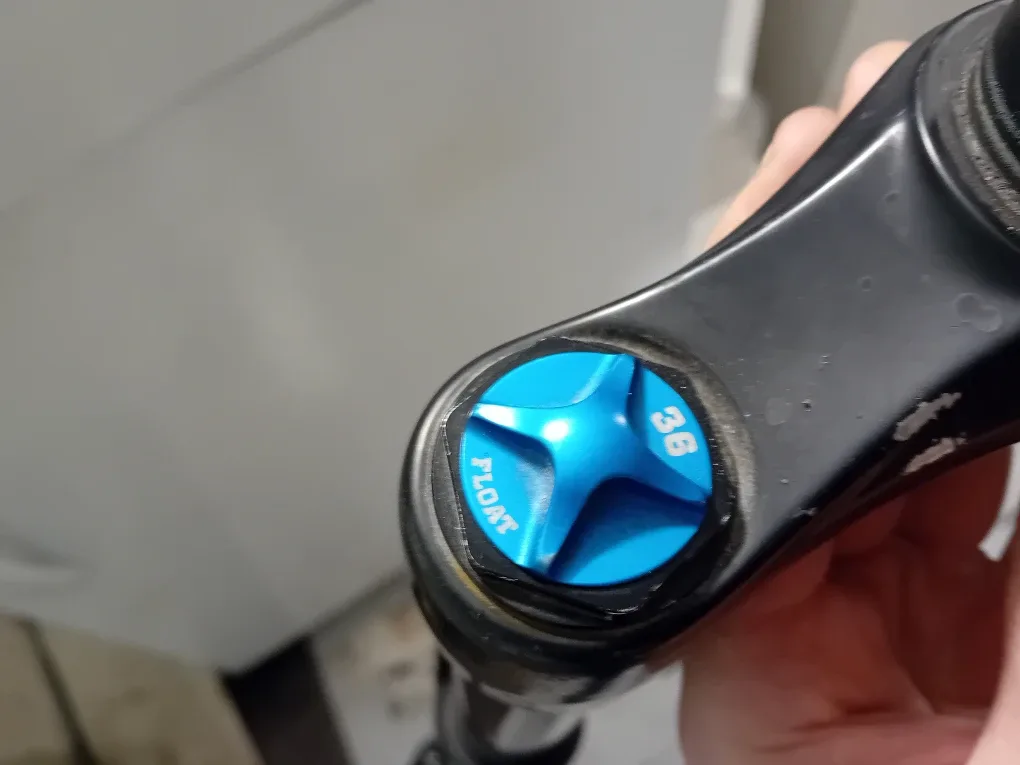 Fox Float 36 fork used 27.5 grab a bargain image indicator(4)