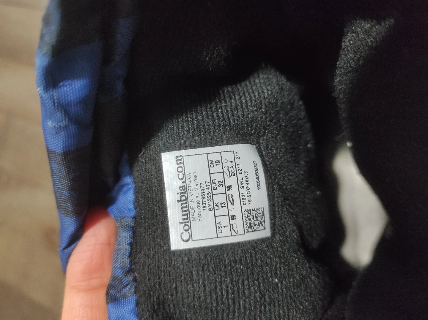 Columbia Youth Size 1 Winter Boots - photo 2